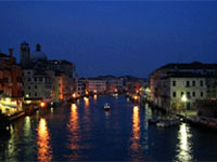 ヴェネツィア　夜のグランカナル　イメージ｜イタリア旅行・イタリアツアー