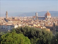 イタリア旅行 日本語アシスタントがご案内するフィレンツェのウェディングフォトツアー フォトジェニックスポット巡り(レンタルドレス+ヘアメイク+カメラマン付)