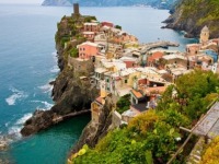 イタリア旅行　海沿いの美しい小さな村巡り・世界遺産チンクエ・テッレ (終日、日本語アシスタント付）