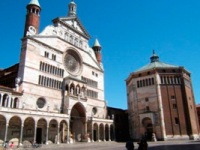 イタリア旅行　ロンバルディアよくばりツアー　クレモナ、ベルガモ、パヴィア修道院