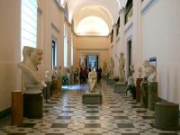 イタリア旅行　【プライベートツアー】ポンペイ遺跡とナポリの考古学博物館ツアー（終日、日本語ガイド）