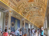 イタリア旅行　バチカン美術館と世界遺産を歩いて発見！ローマ市内1日観光
