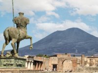 イタリア旅行 ローマから鉄道で行く南イタリア!日本語公認ガイド付ポンペイ遺跡とアマルフィ1日ツアーー