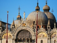 イタリア旅行 【プライペートツアー】日本語公認ガイドのプライベート案内!貸切ゴンドラ遊覧とサン・マルコ広場2時間観光(午前・午後、日本語ガイド)
