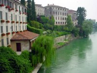イタリア旅行　プライベートガイドと巡るバッサーノ・デル・グラッパ、ヴィチェンツァ日帰りツアー