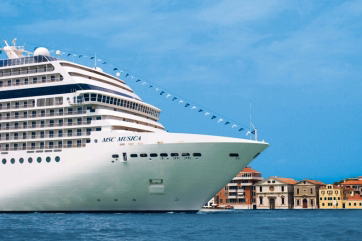 イタリア旅行ツアー　豪華客船で巡る　イタリア＆地中海クルーズ