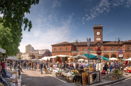 トリノのアンティークマーケット バロン（トリノの蚤の市）イメージ