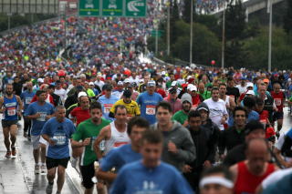 イスタンブールマラソン　世界各国からランナーが集う